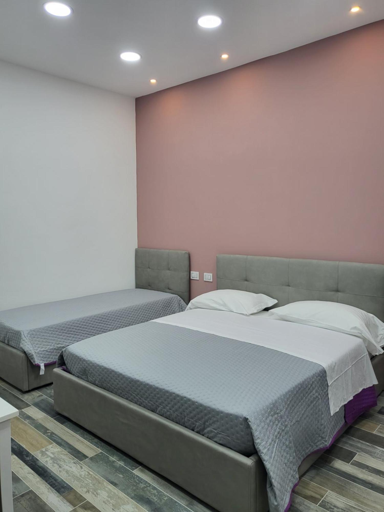 L'Approdo Di Dante Apartman Nápoly Kültér fotó