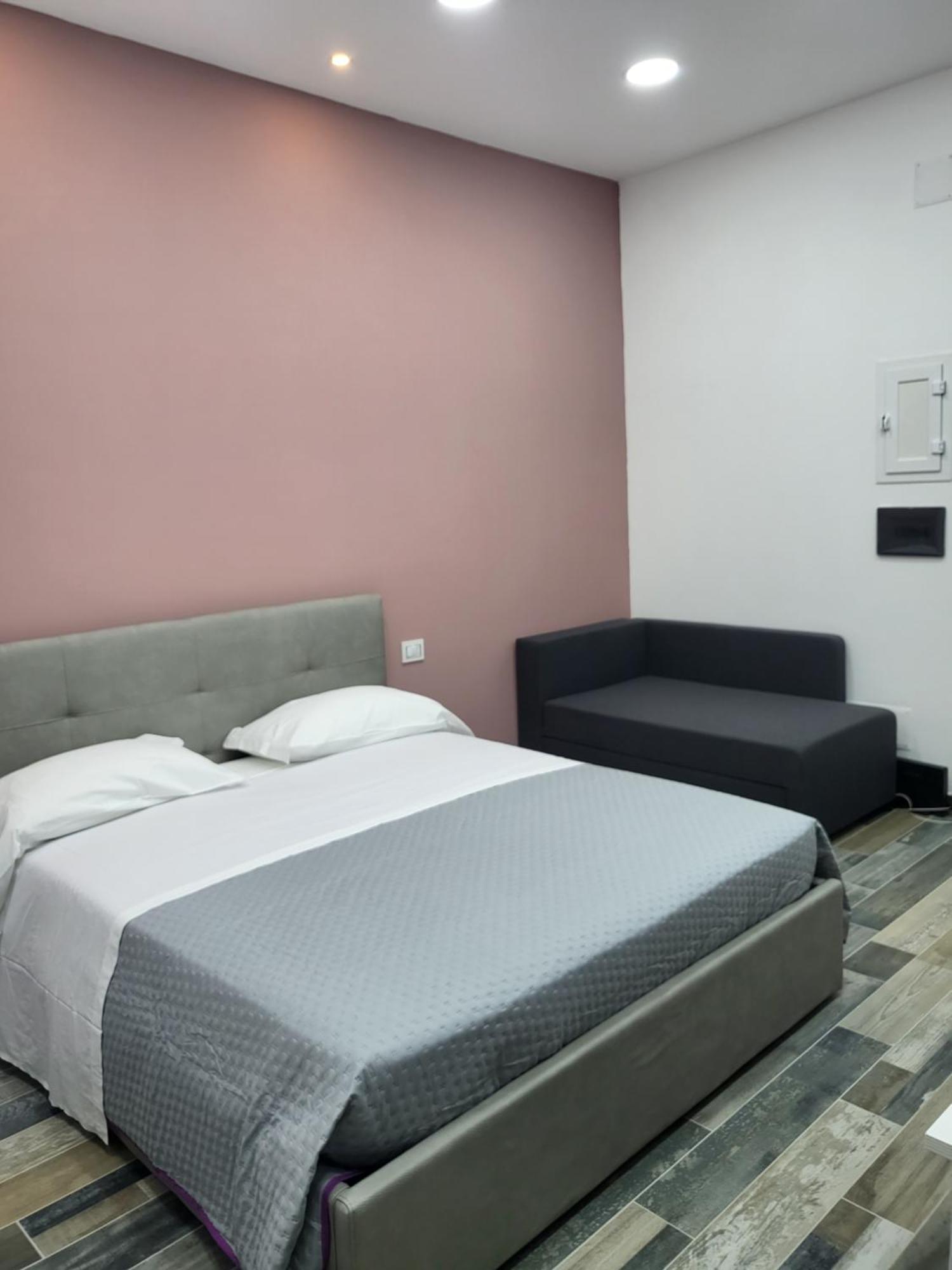 L'Approdo Di Dante Apartman Nápoly Kültér fotó