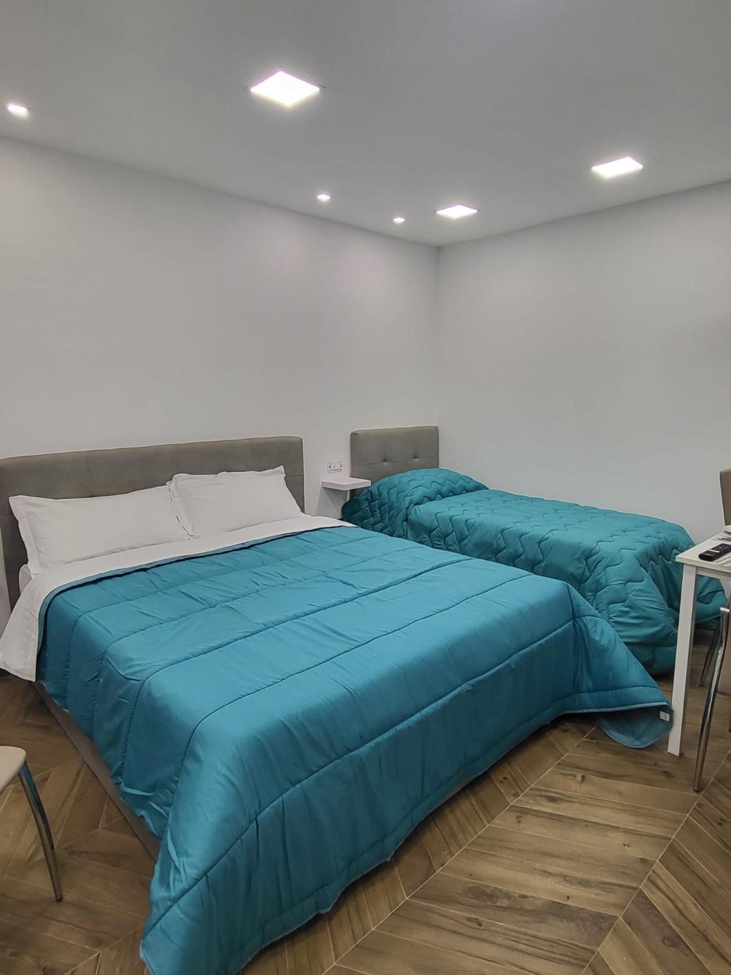 L'Approdo Di Dante Apartman Nápoly Kültér fotó